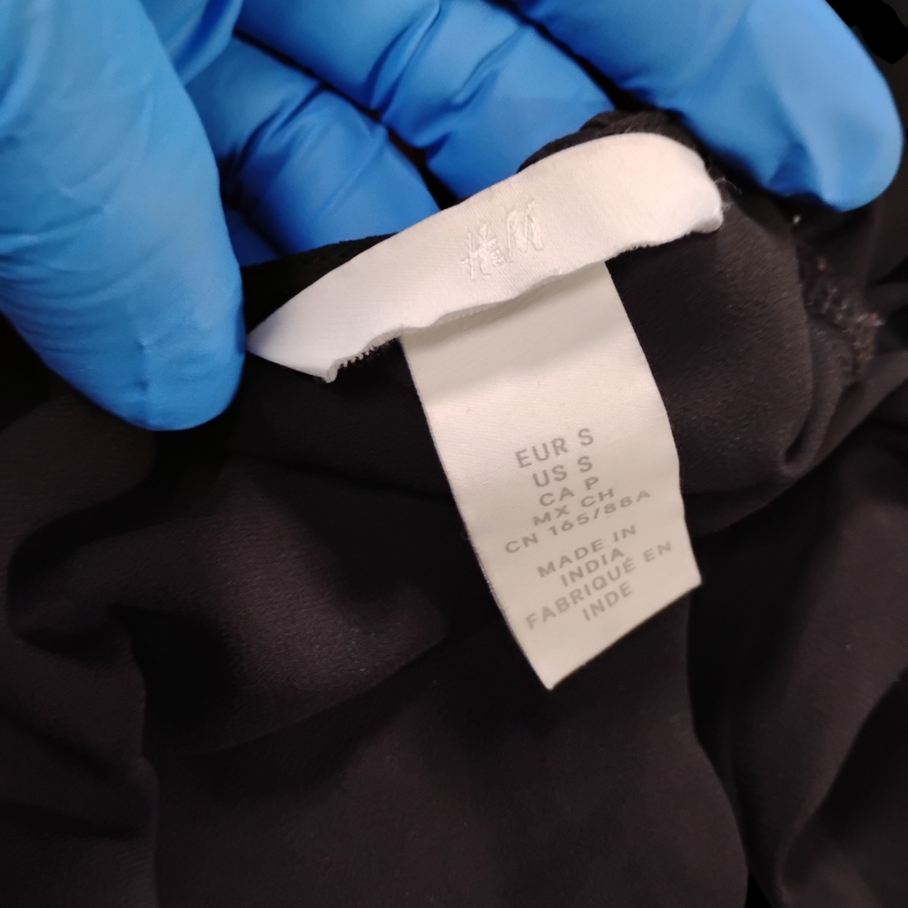 H&M Sheer Black Long-Sleeve V-Neck Peplum Blouse - Picture 7 of 7